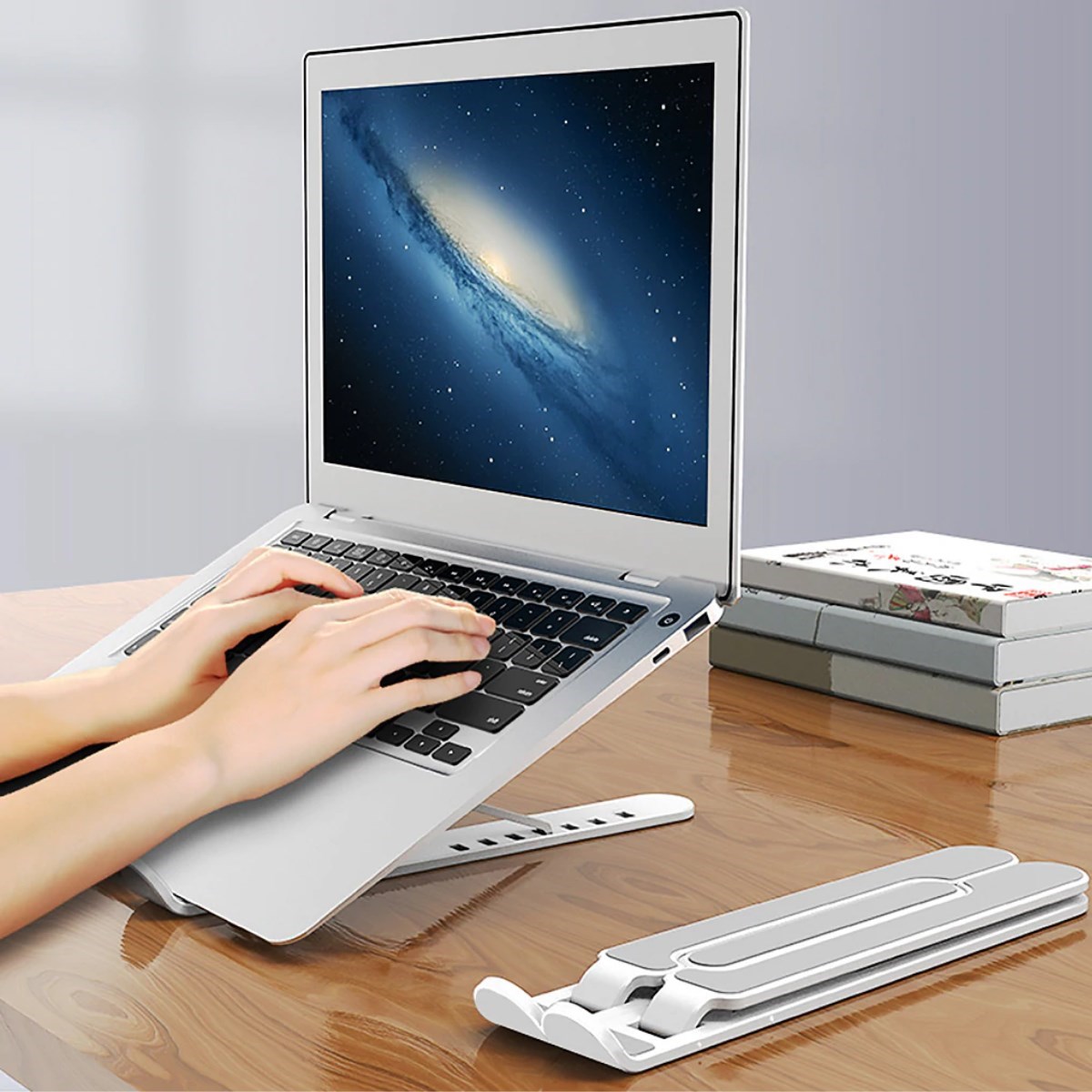Ayarlanabilir Plastik Dizüstü Destek Tabanı Katlanabilir Taşınabilir Laptop Sehpası Yükseltici (4401)