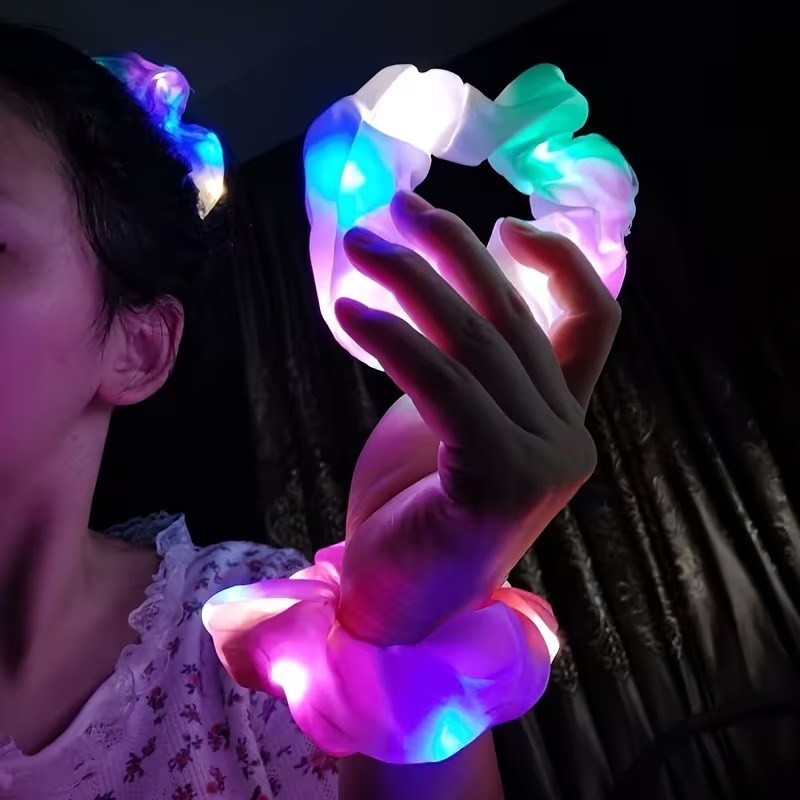 Ürün görseli - pembe LED lastik saç tokası